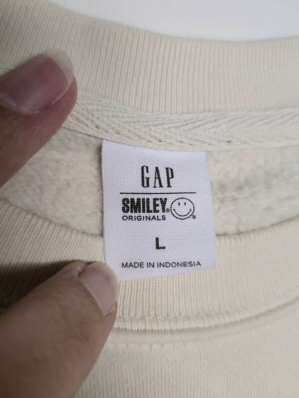 GAP Smiley Originals Cream Sweatshirt with Blue Logo and Yellow Smiley - Picture 8 of 13